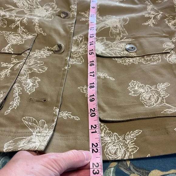 Utility Bomber Jacket Future Collective Khaki Medium Spring Floral Feminine NWOT - Picture 6 of 8